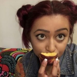 Meet your Posher, Brandi